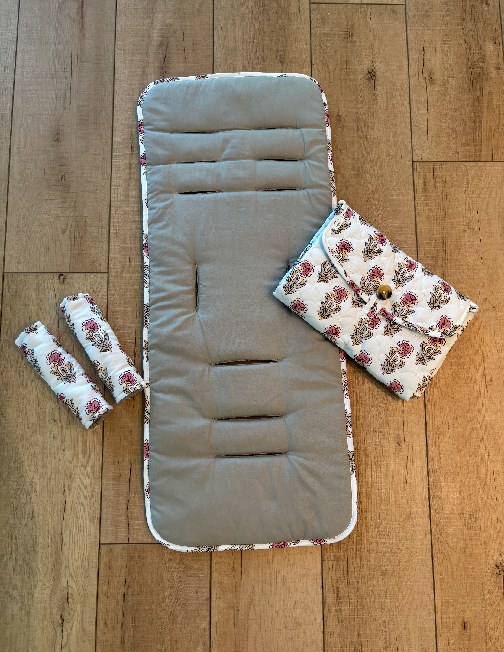 The Lahart Bundle – Reversible Pram Cover + The Lahart Diaper Kit