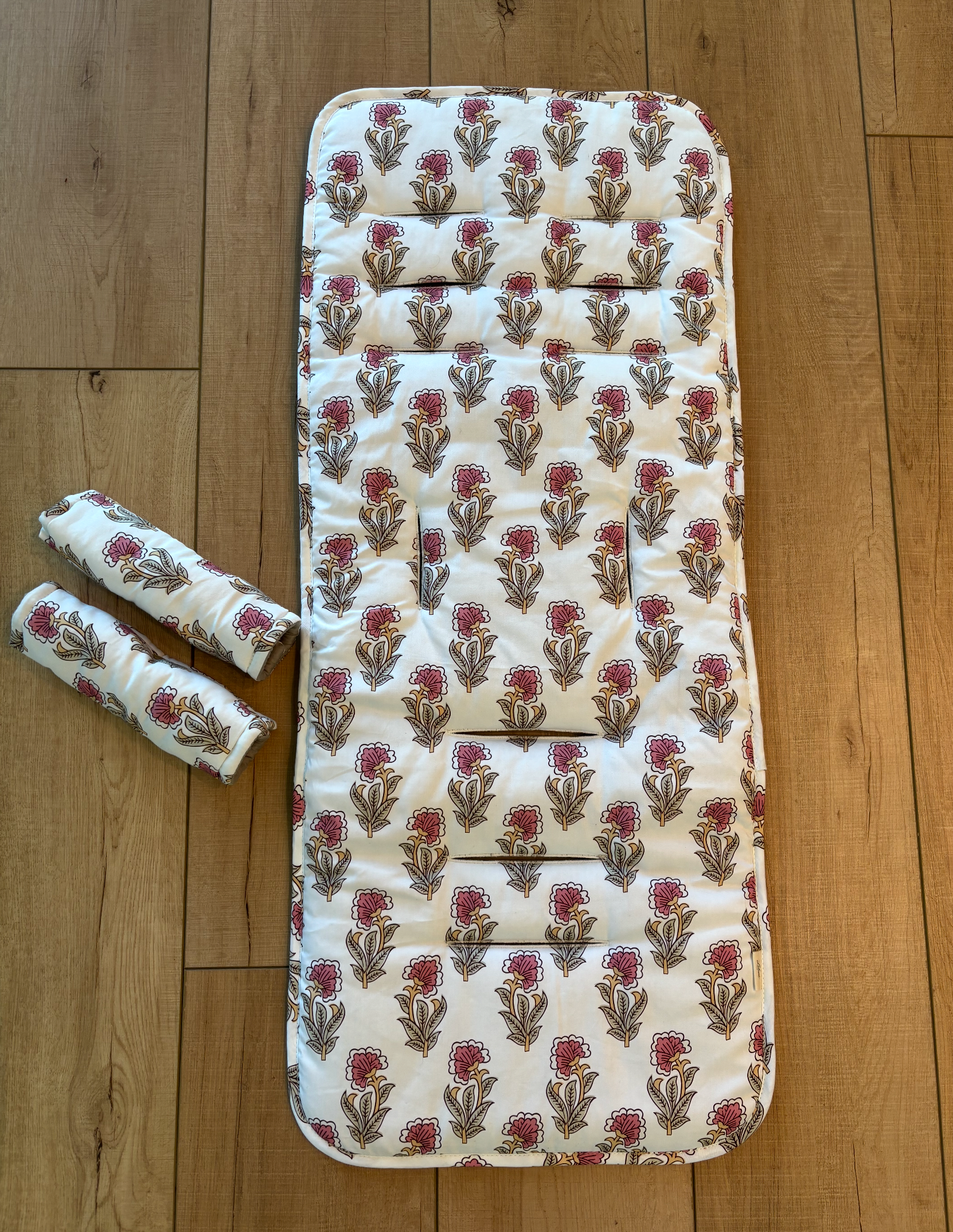 Reversible Pram / Stroller Cover – Stylish & Easy-to-Clean