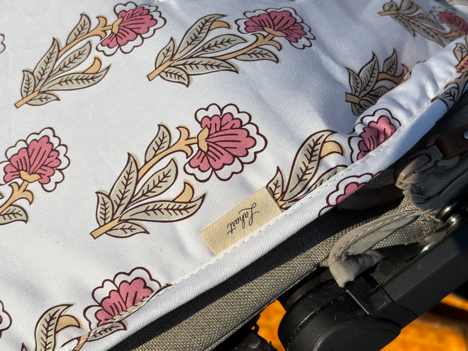 Reversible Pram / Stroller Cover – Stylish & Easy-to-Clean